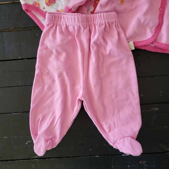 Duck Duck Goose NWOT Baby Girl 0-3 Months Three Pieces Outfit Pink White Set - Picture 2 of 5
